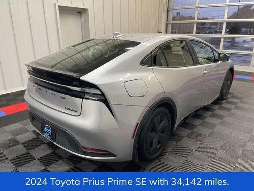 2024 Toyota Prius Prime SE