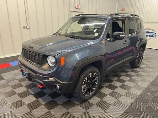 2023 Jeep Renegade Trailhawk