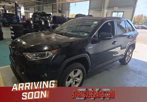 2020 Toyota RAV4 Hybrid XLE