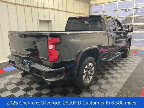 2025 Chevrolet Silverado 2500 Custom