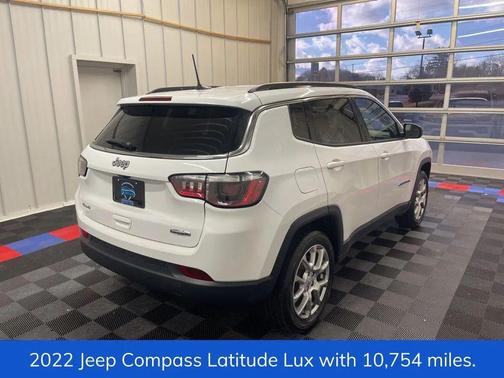 2022 Jeep Compass Latitude Lux