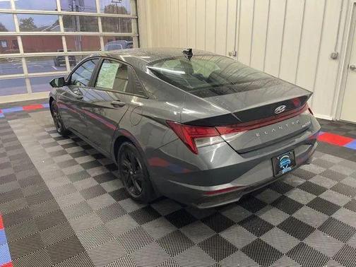 2023 Hyundai ELANTRA HEV Blue
