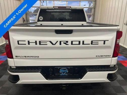 Summit White 2021 Chevrolet Silverado 1500 Custom