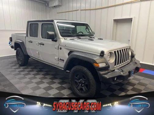 2022 Jeep Gladiator Sport