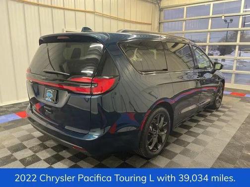 2022 Chrysler Pacifica Touring L