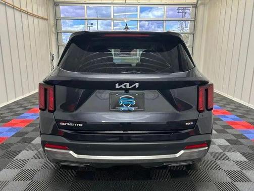 Ebony Black 2025 Kia Sorento EX