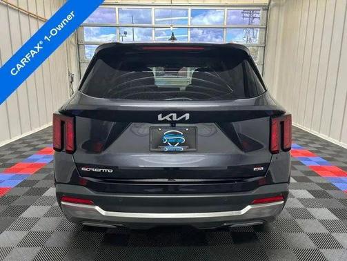 Ebony Black 2025 Kia Sorento EX