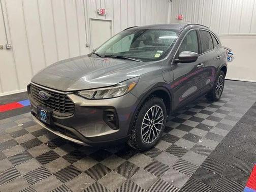 2024 Ford Escape PHEV SE
