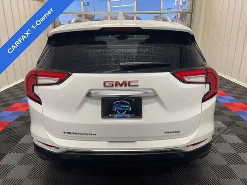 2024 GMC Terrain SLT