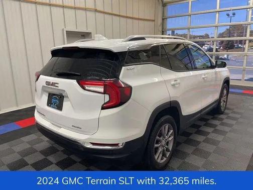 2024 GMC Terrain SLT