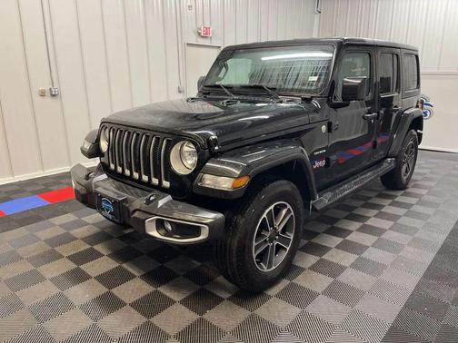 2023 Jeep Wrangler 4-Door Sahara