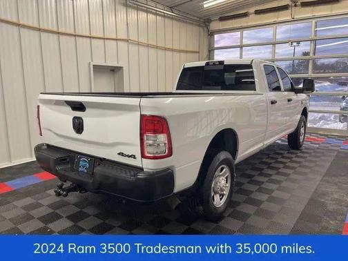 2024 RAM 3500 Tradesman Crew Cab 4x4 8' Box