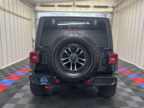 Black Clearcoat 2024 Jeep Wrangler Rubicon