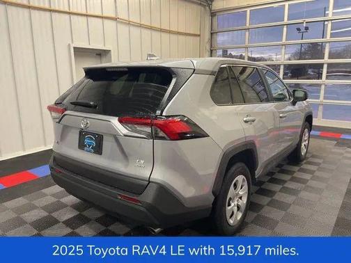 2025 Toyota RAV4 LE