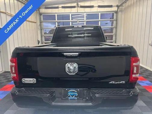 Diamond Black Crystal Pearlcoat 2020 RAM 3500 Longhorn