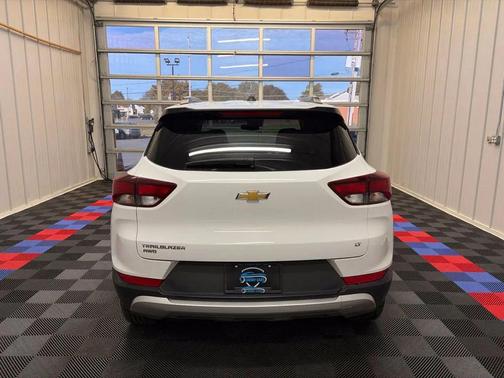 Summit White 2025 Chevrolet Trailblazer LT