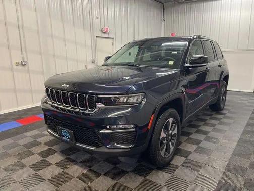 2022 Jeep Grand Cherokee 4xe Base