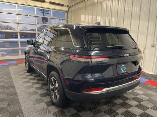 2022 Jeep Grand Cherokee 4xe Base