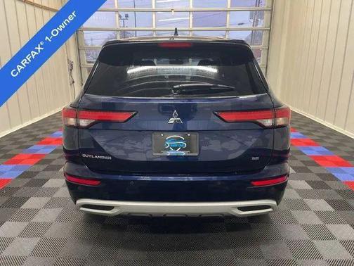 2024 Mitsubishi Outlander SE Black Edition w/Pano Roof S-AWC