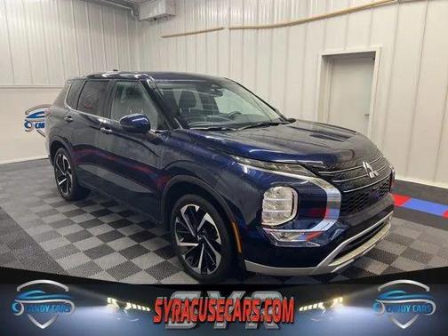 2024 Mitsubishi Outlander SE Black Edition w/Pano Roof S-AWC