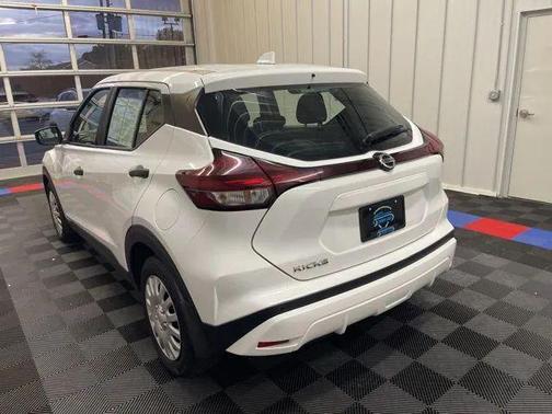 2021 Nissan Kicks S