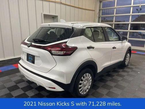 2021 Nissan Kicks S