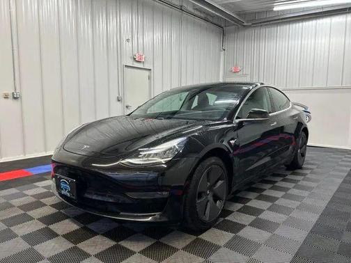 Solid Black 2019 Tesla Model 3 Standard Range Plus