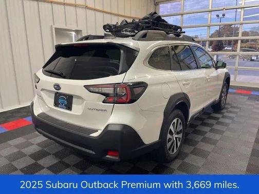 2025 Subaru Outback Premium