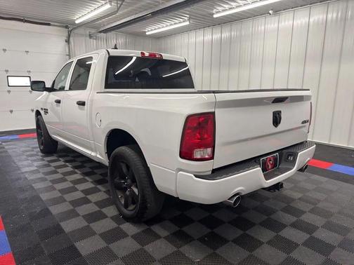Bright White Clearcoat 2019 RAM 1500 Express