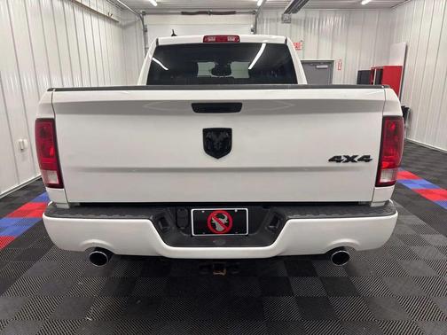 Bright White Clearcoat 2019 RAM 1500 Express