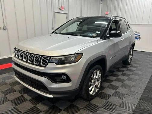 Silver Zynith Metallic Clearcoat 2025 Jeep Compass Limited