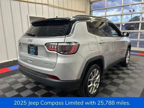 Silver Zynith Metallic Clearcoat 2025 Jeep Compass Limited