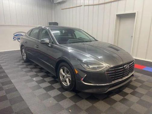 2022 Hyundai SONATA SE