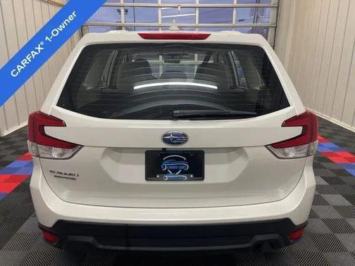 2023 Subaru Forester Base