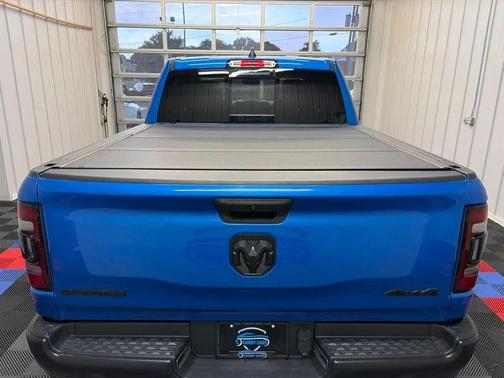 Hydro Blue Pearlcoat 2023 RAM 1500 Big Horn/Lone Star