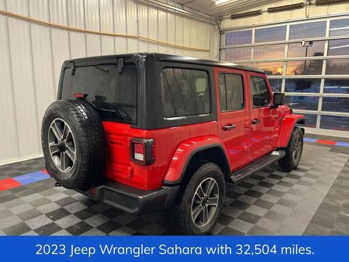 2023 Jeep Wrangler 4-Door Sahara