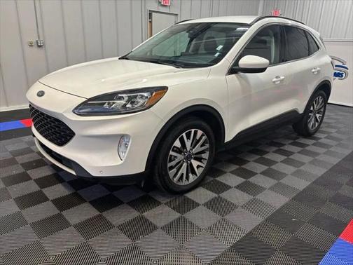 2022 Ford Escape Titanium