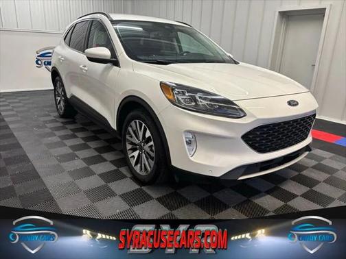 2022 Ford Escape Titanium