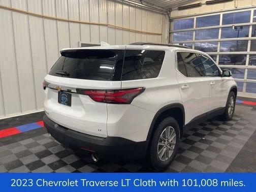 2023 Chevrolet Traverse LT Cloth