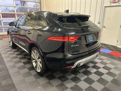 2018 Jaguar F-PACE S