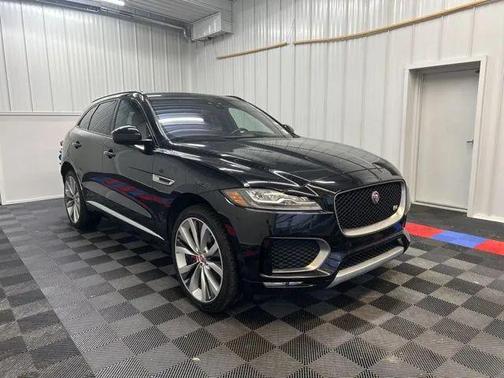 2018 Jaguar F-PACE S
