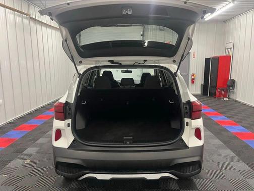 Snow White Pearl 2021 Kia Seltos LX