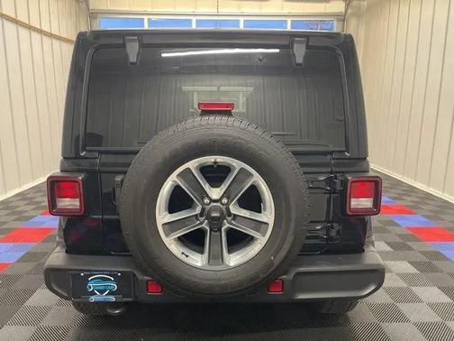 2023 Jeep Wrangler 4-Door Sahara