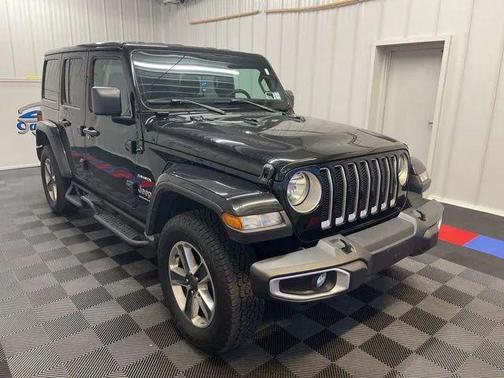 2023 Jeep Wrangler 4-Door Sahara