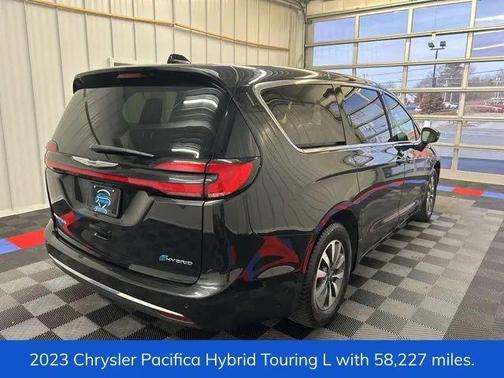 2023 Chrysler Pacifica Hybrid Touring L