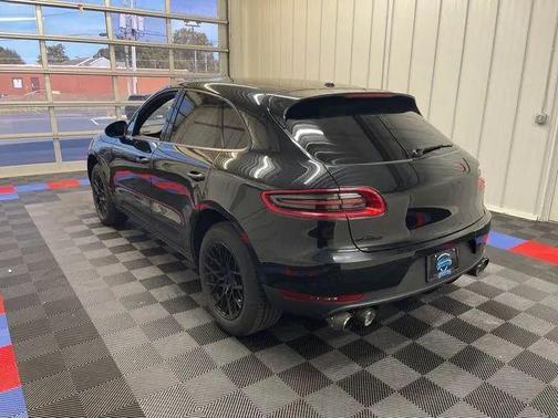 2018 Porsche Macan Base