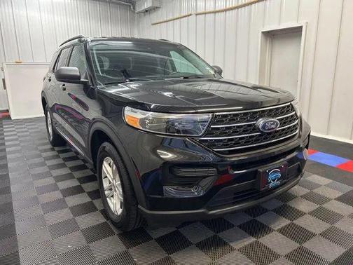 Agate Black Metallic 2023 Ford Explorer XLT