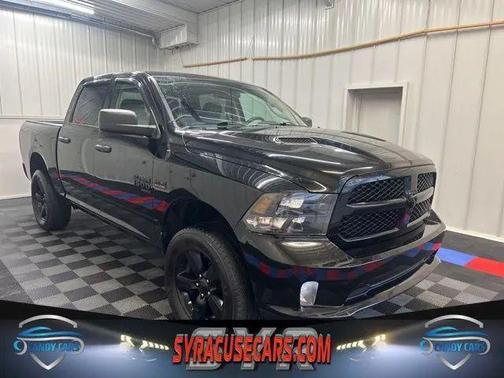 Diamond Black Crystal Pearlcoat 2020 RAM 1500 Classic Express