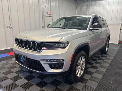 Silver Zynith 2023 Jeep Grand Cherokee Limited