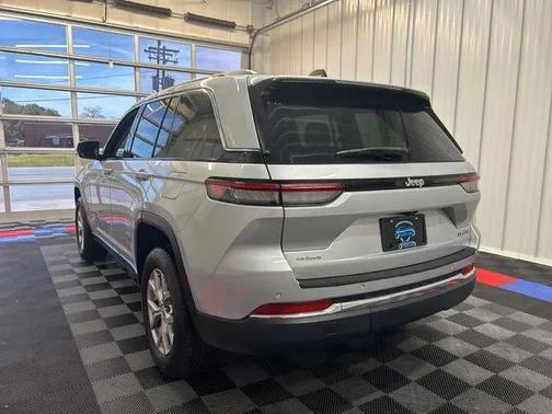Silver Zynith 2023 Jeep Grand Cherokee Limited